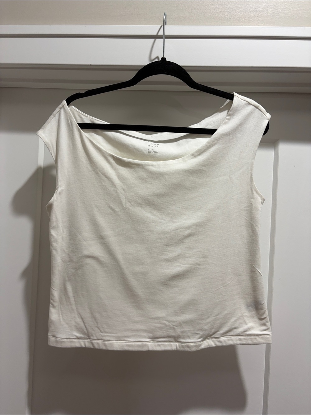 A New Day Women’s Cream Boatneck Sleeveless Top